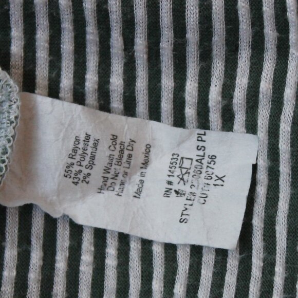 1X Green and White Stripe Top 3/4 length sleeves - Picture 4 of 4